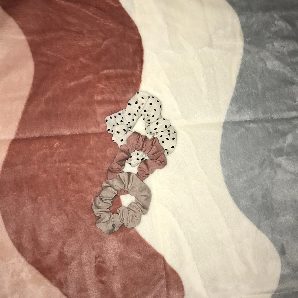 scrunchies